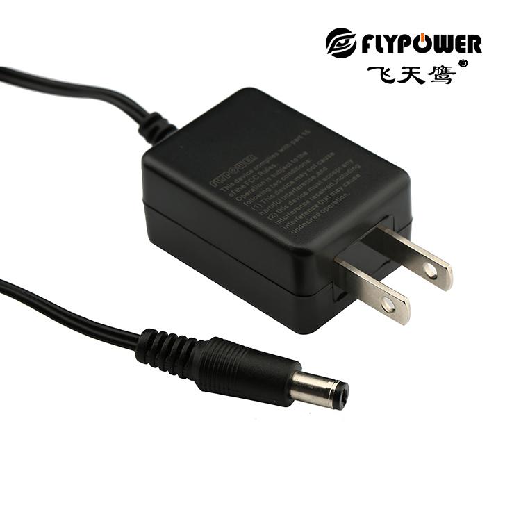 DC型插头电源适配器