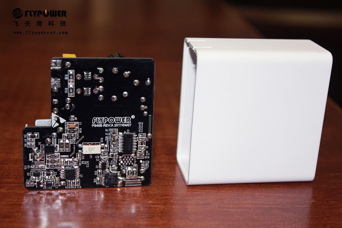 电源适配器内部