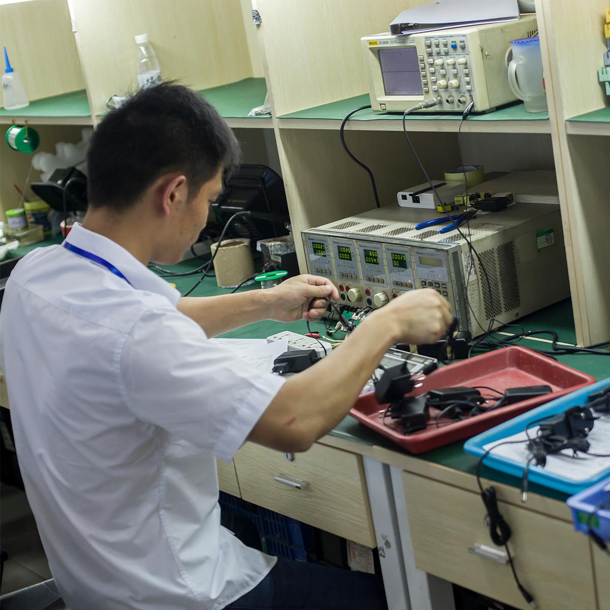 电源适配器中主要的电磁干扰源有哪些——飞天鹰电源适配器