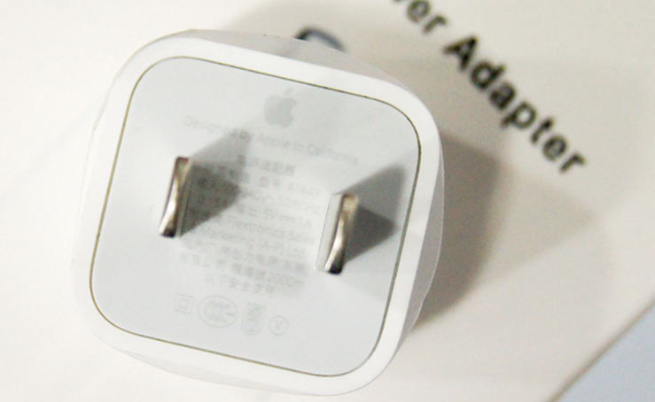 iphone电源适配器原装的和山寨的有何区别？